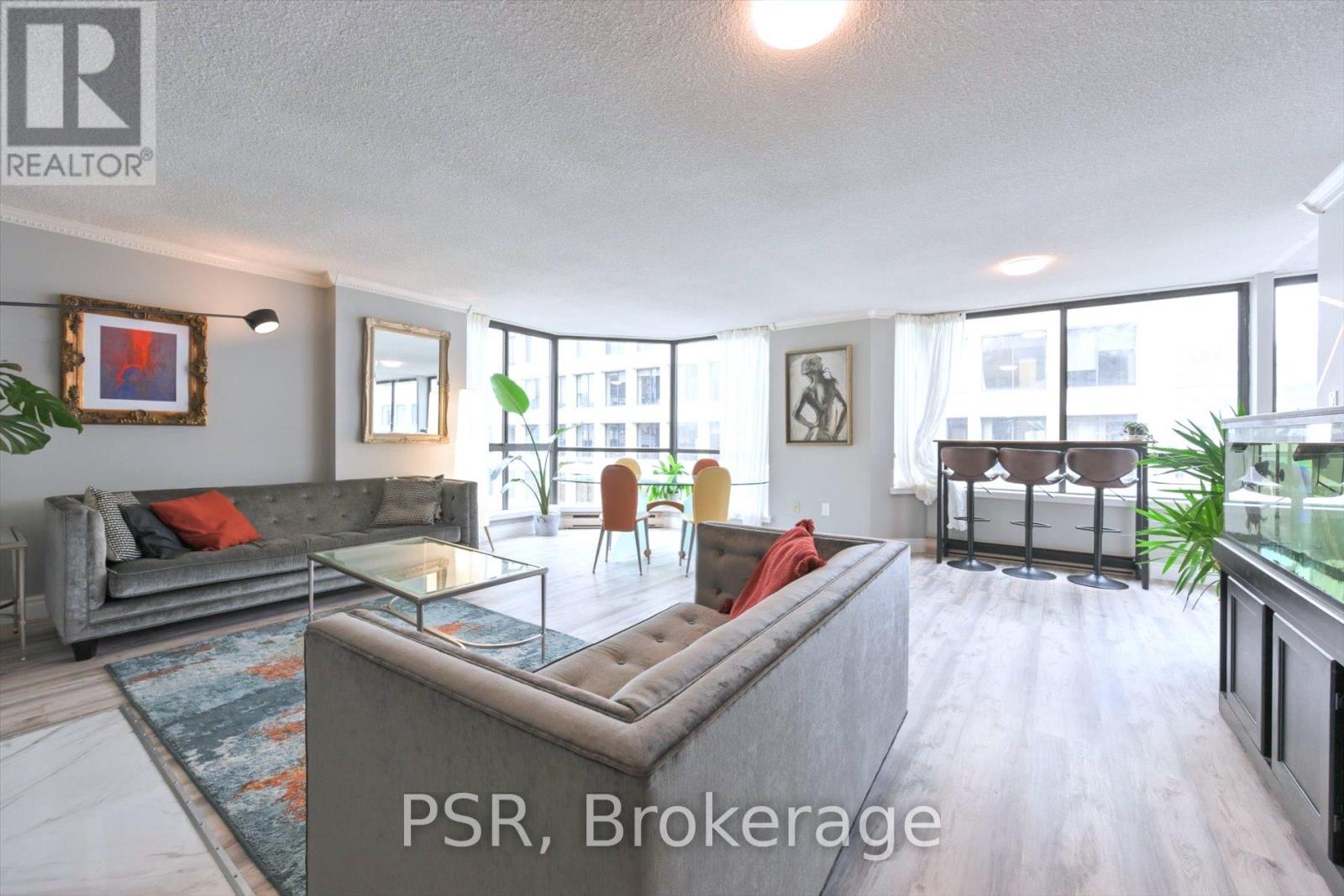 1402 - 280 Simcoe Street, Toronto, Ontario M5T 2Y5 - Photo 2 - C13446694