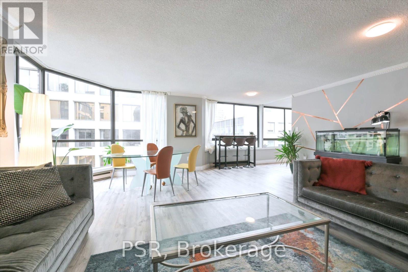 1402 - 280 Simcoe Street, Toronto, Ontario M5T 2Y5 - Photo 4 - C13446694