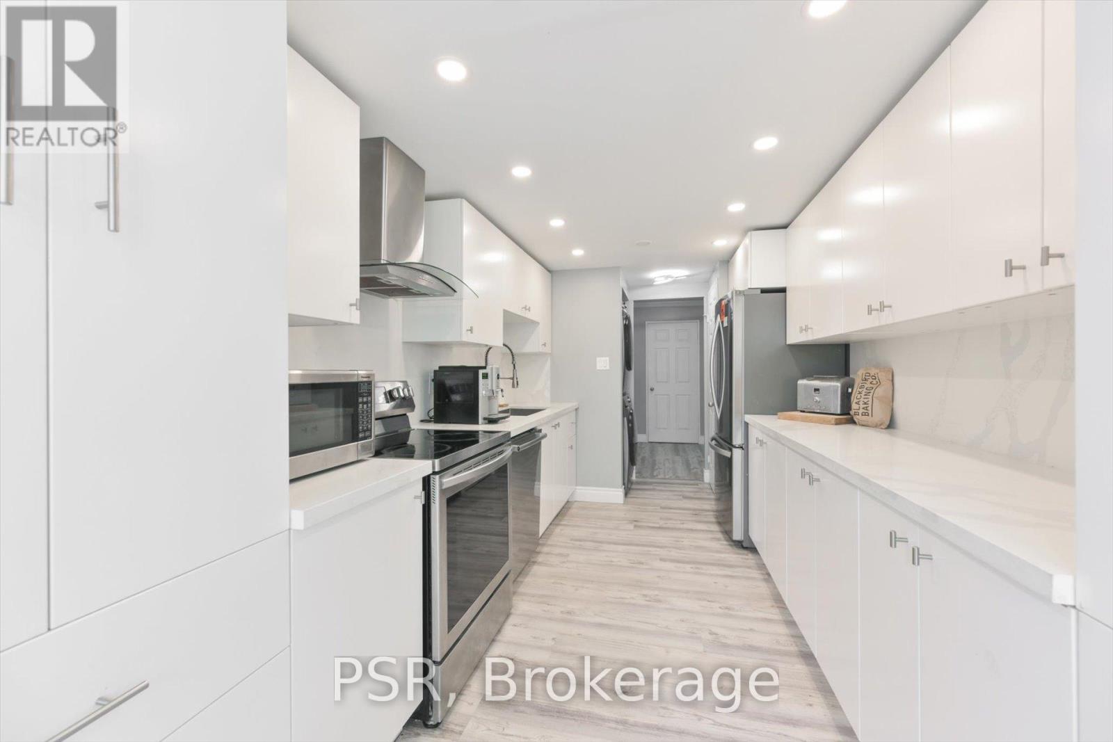 1402 - 280 Simcoe Street, Toronto, Ontario M5T 2Y5 - Photo 9 - C13446694