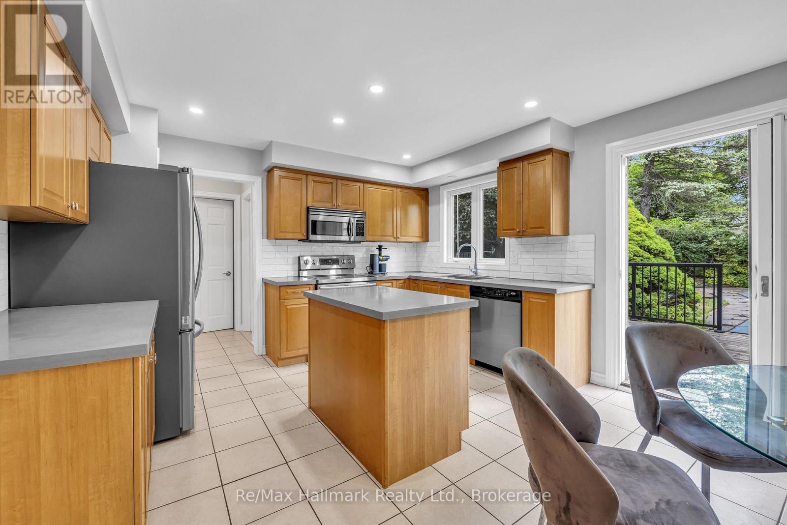 2255 Bethnal Green Road, Oakville, Ontario  L6J 5J8 - Photo 12 - W13435570
