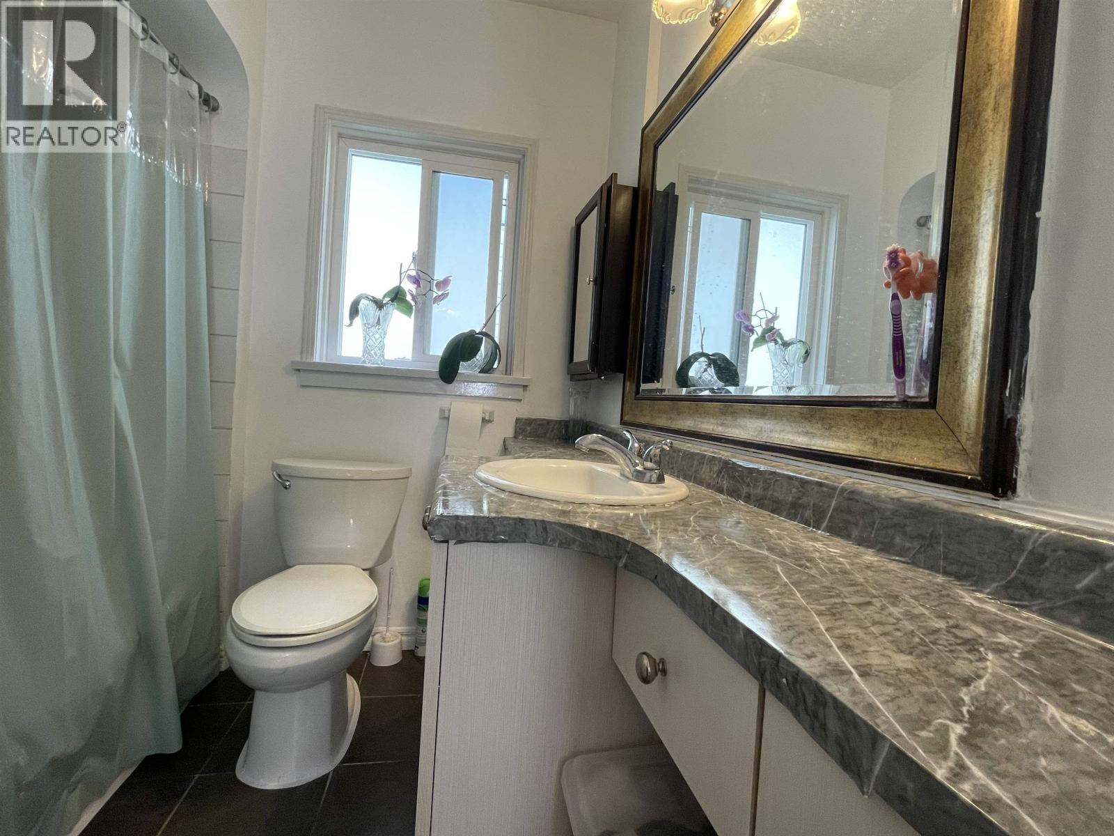 1507 W 63rd Avenue, Vancouver, British Columbia  V6P 2H5 - Photo 4 - R3132275
