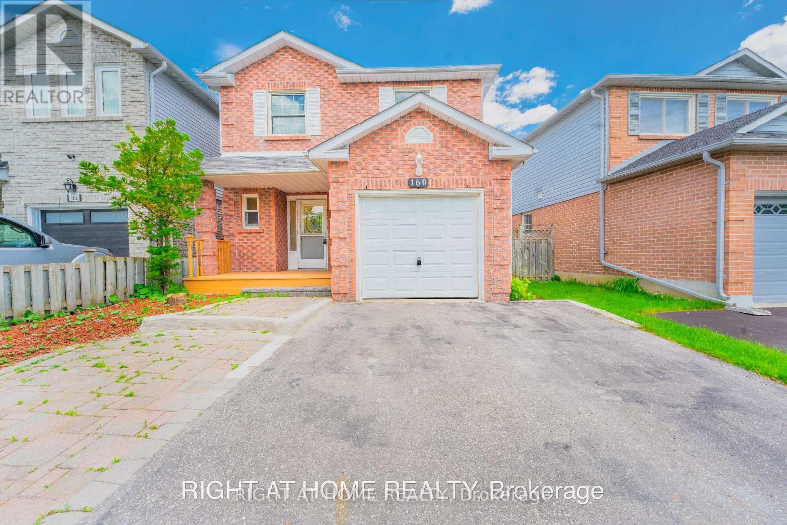160 OVERBANK DRIVE, Oshawa, Ontario