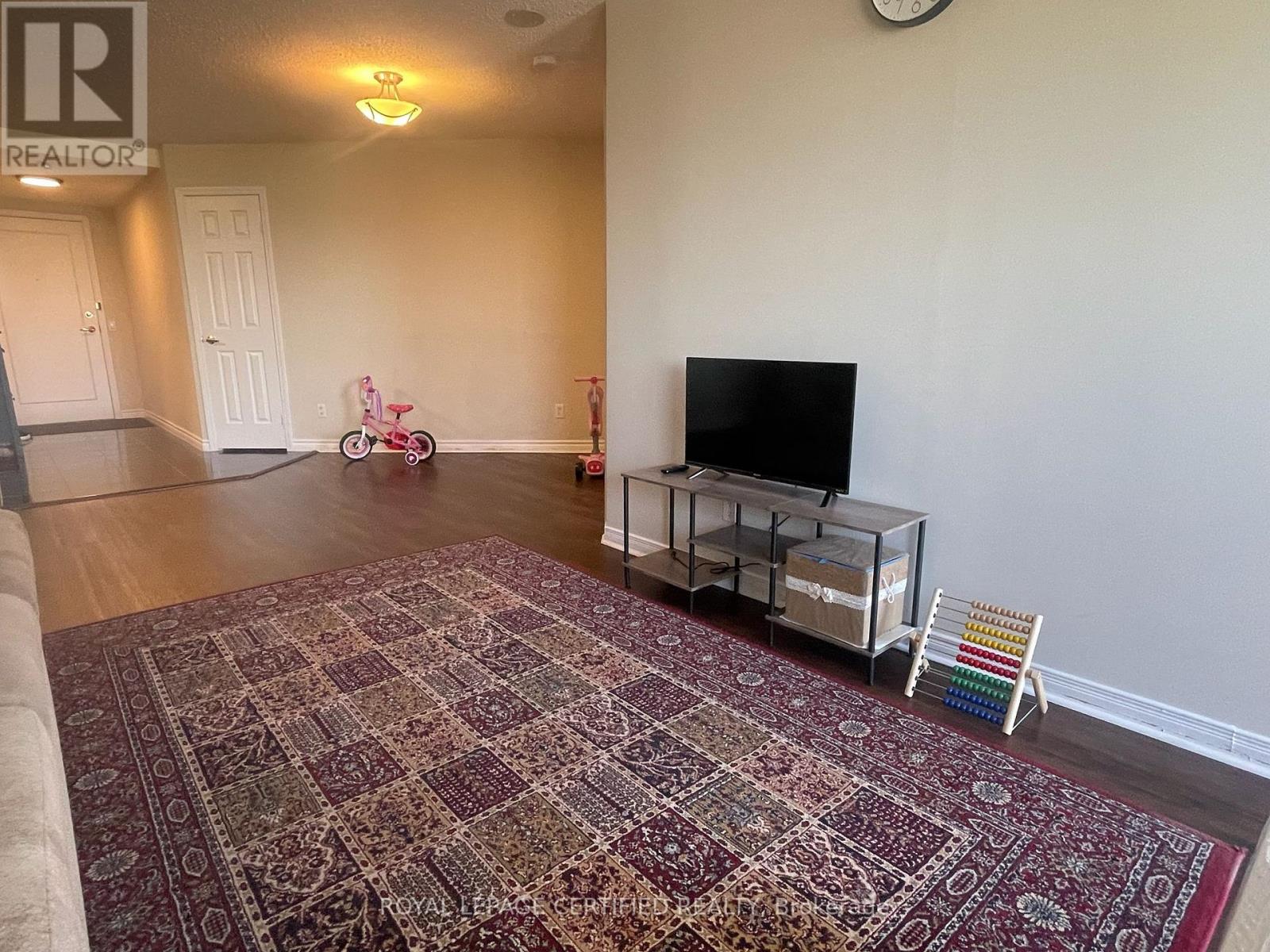 1208 - 35 Kingsbridge Garden Circle, Mississauga, Ontario  L5R 3Z5 - Photo 6 - W13435462