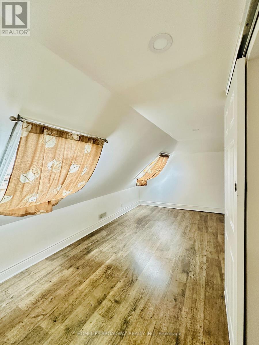 Main Fl - 55 Fairbank Avenue E, Toronto, Ontario  M6E 3Y6 - Photo 10 - W13445912