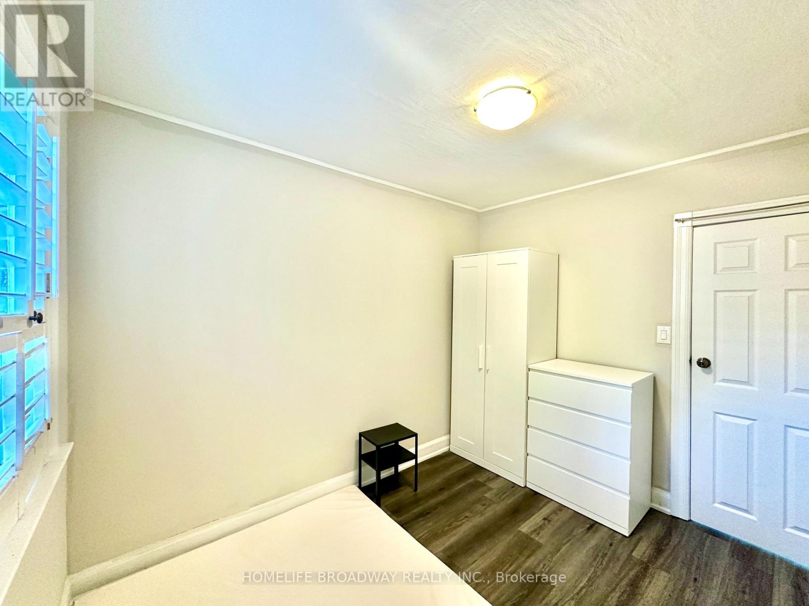 Main Fl - 55 Fairbank Avenue E, Toronto, Ontario  M6E 3Y6 - Photo 8 - W13445912