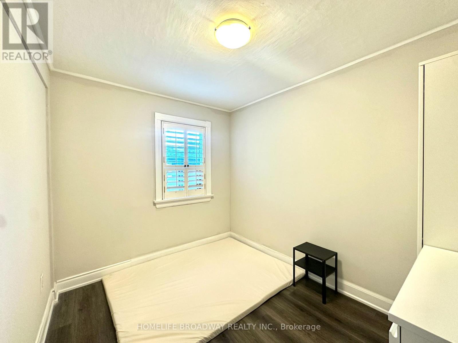 Main Fl - 55 Fairbank Avenue E, Toronto, Ontario  M6E 3Y6 - Photo 9 - W13445912