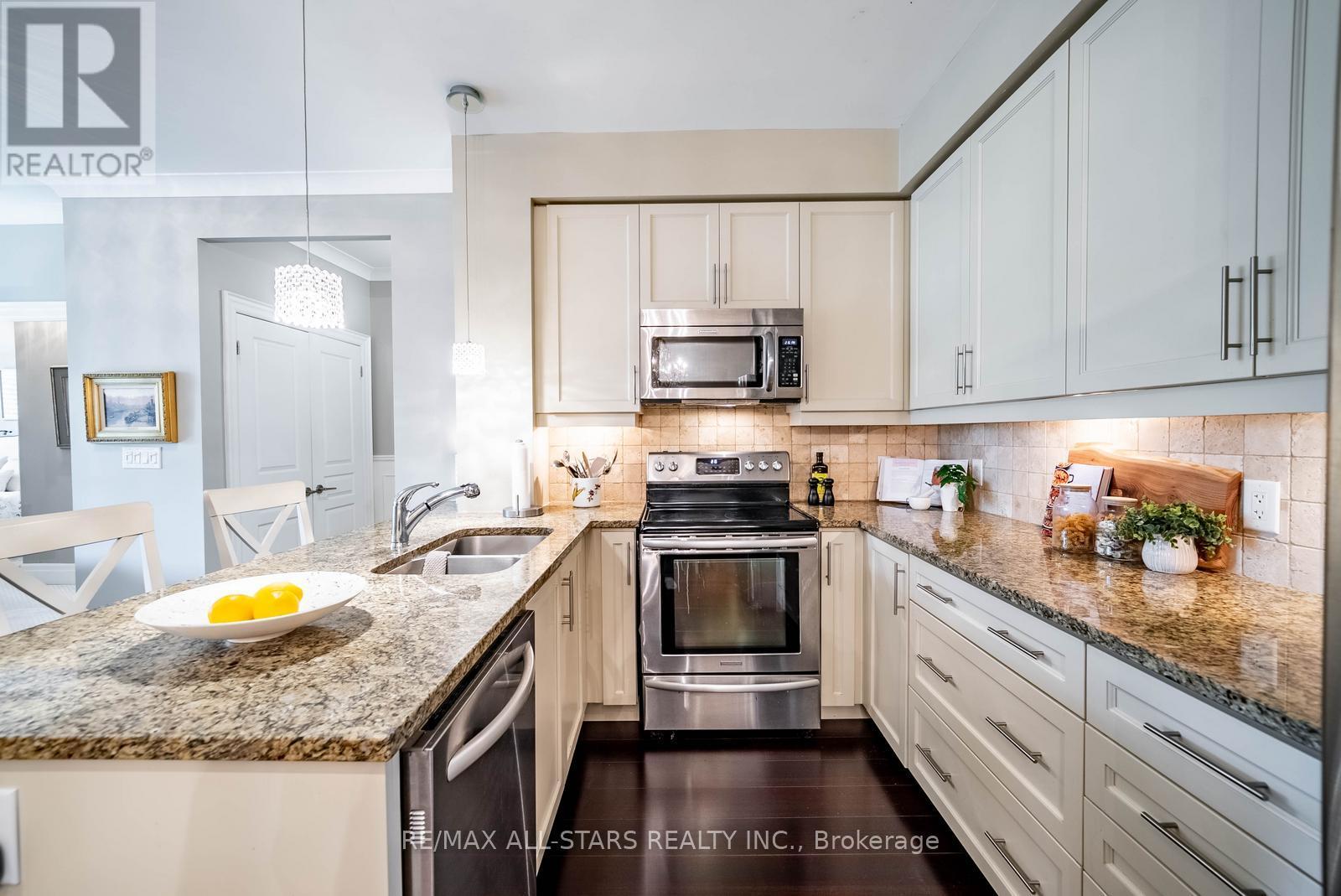 218 - 35 Baker Hill Boulevard, Whitchurch-Stouffville, Ontario  L4A 1P8 - Photo 10 - N13446534