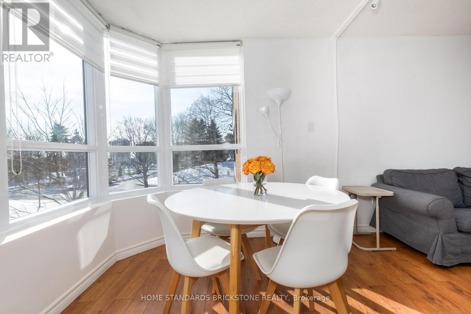 205 - 7601 Bathurst Street W, Vaughan, Ontario  L4J 4H5 - Photo 5 - N13446556