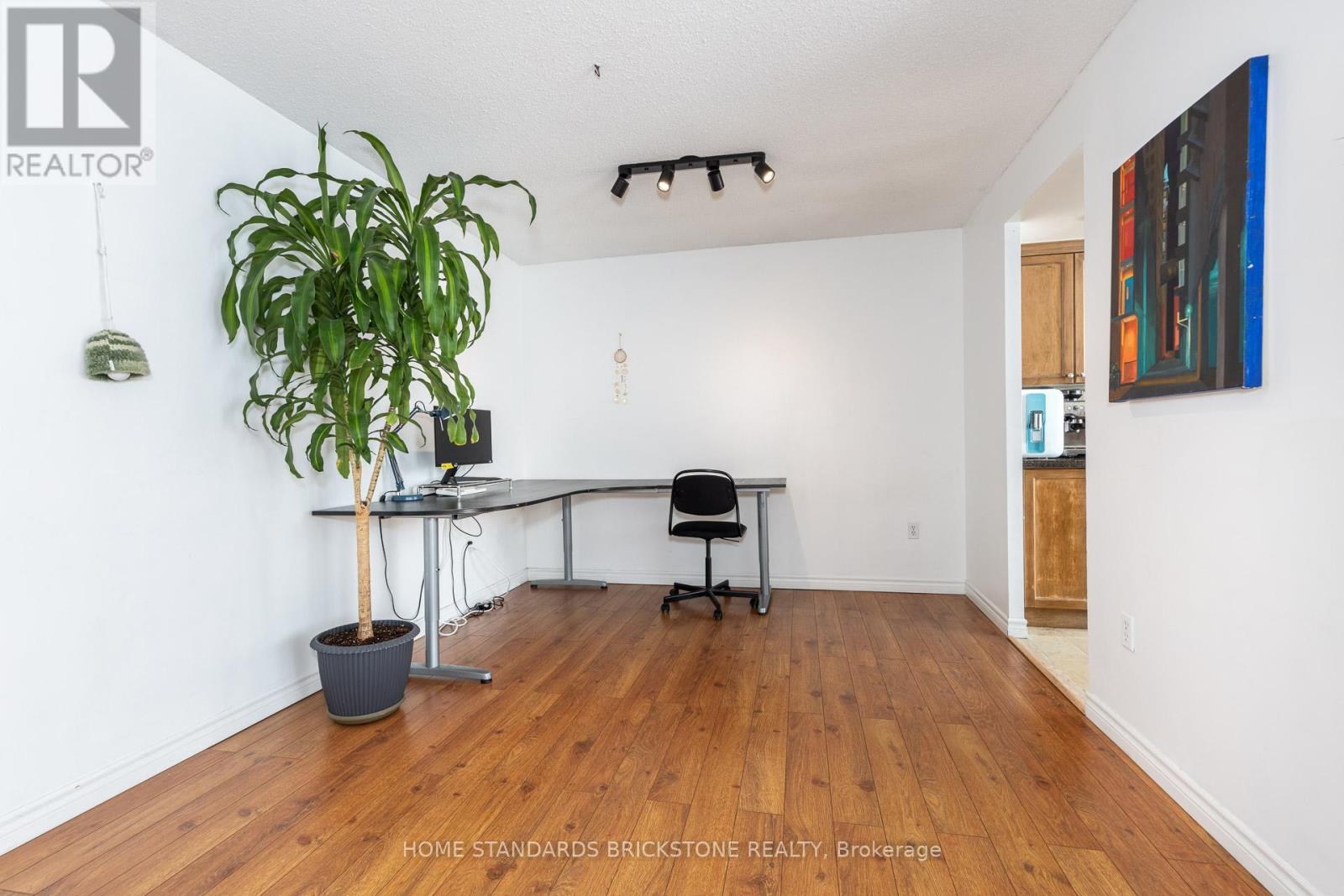 205 - 7601 Bathurst Street W, Vaughan, Ontario  L4J 4H5 - Photo 6 - N13446556