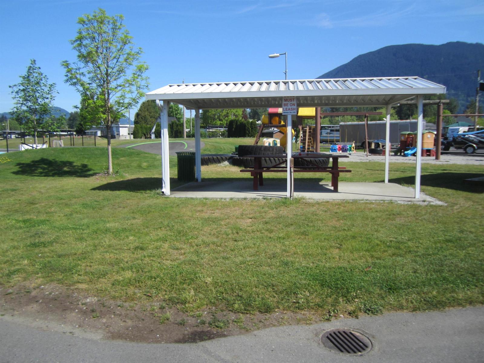 186 8400 Shook Road, Mission, British Columbia  V2V 7L5 - Photo 11 - R3133615