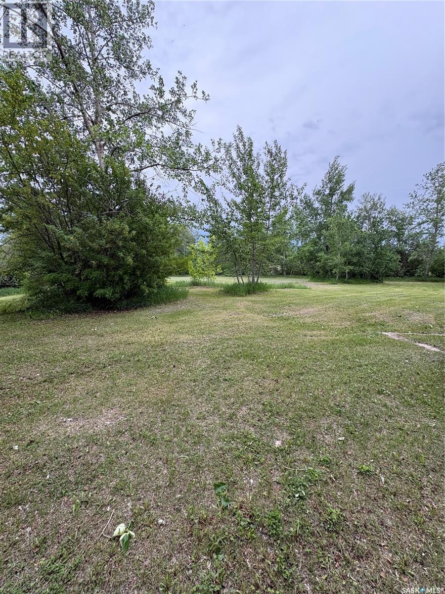 307-309- 311 Third Avenue E, Kelvington, Saskatchewan  S0A 1W0 - Photo 6 - SK038891