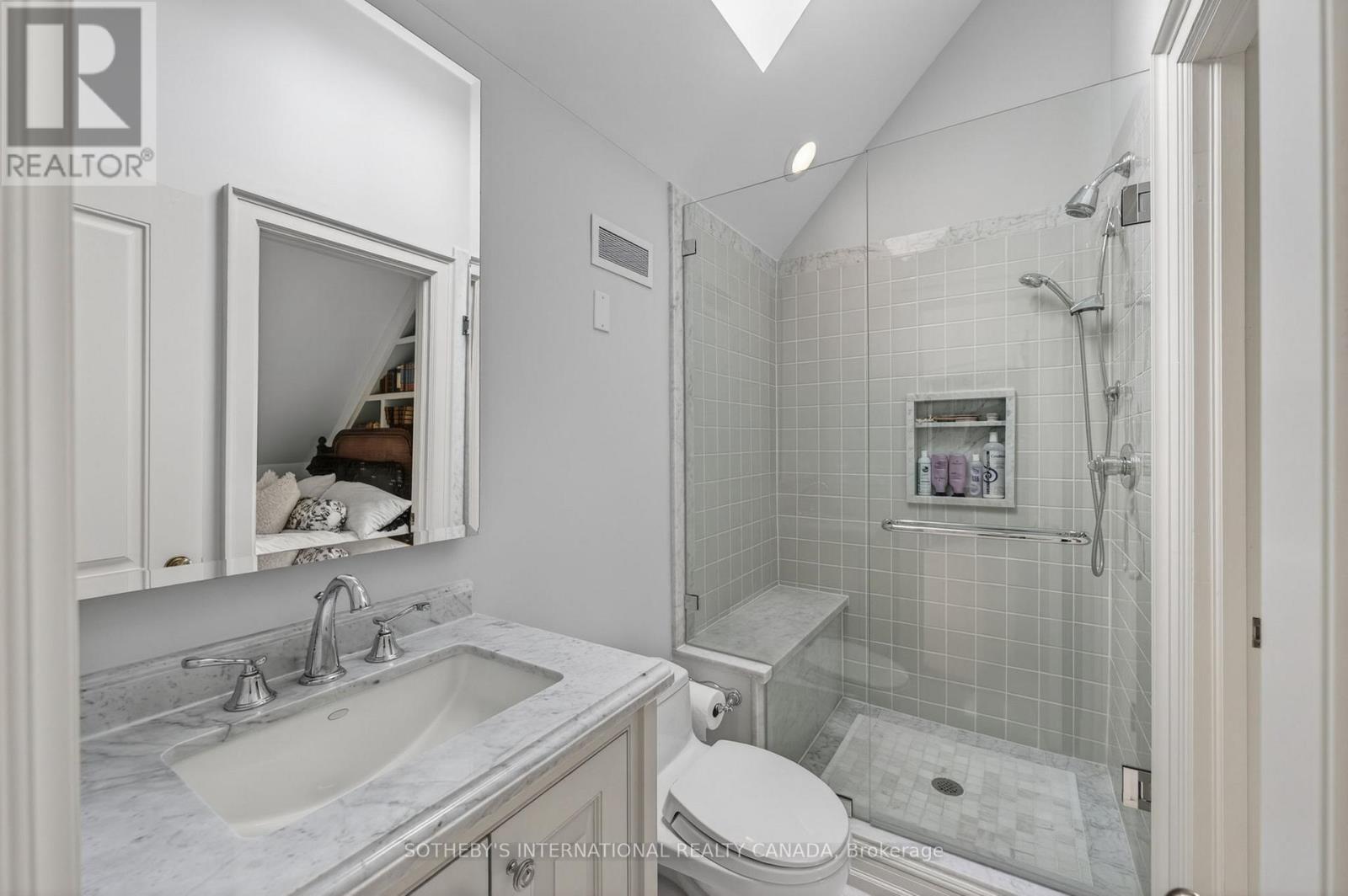 335 Cortleigh Boulevard, Toronto, Ontario  M5N 1R2 - Photo 31 - C13446438