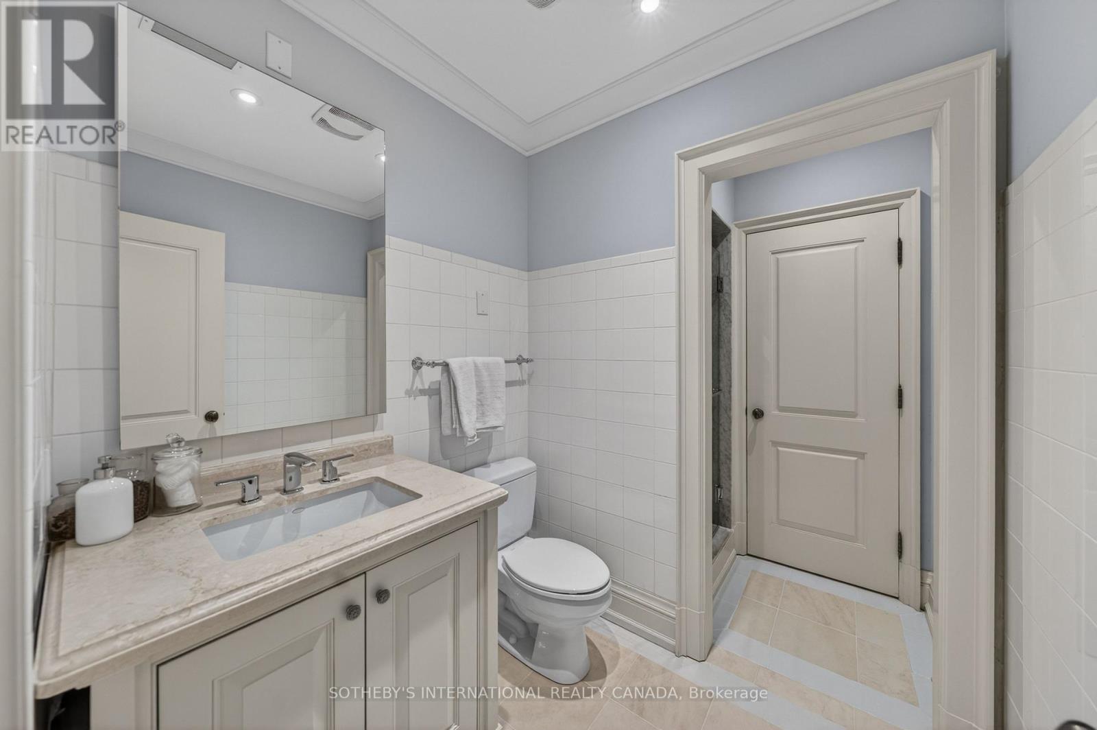 335 Cortleigh Boulevard, Toronto, Ontario  M5N 1R2 - Photo 37 - C13446438
