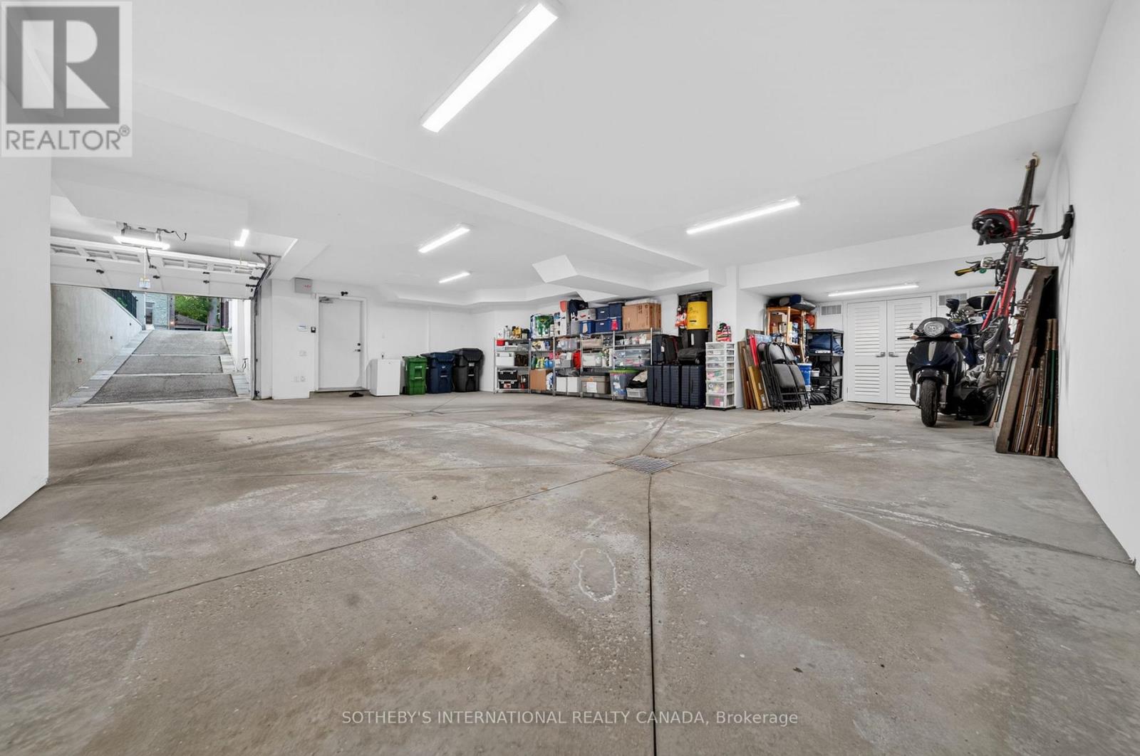 335 Cortleigh Boulevard, Toronto, Ontario  M5N 1R2 - Photo 39 - C13446438