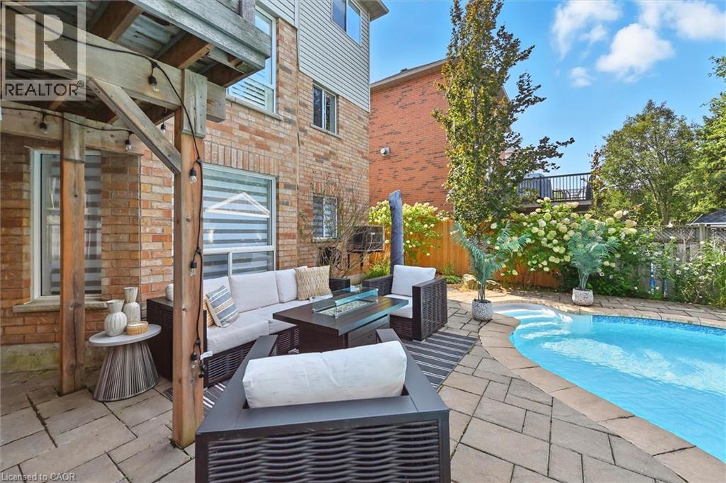 17 Fenwick Place, Waterdown, Ontario  L0R 2H5 - Photo 33 - 40830994