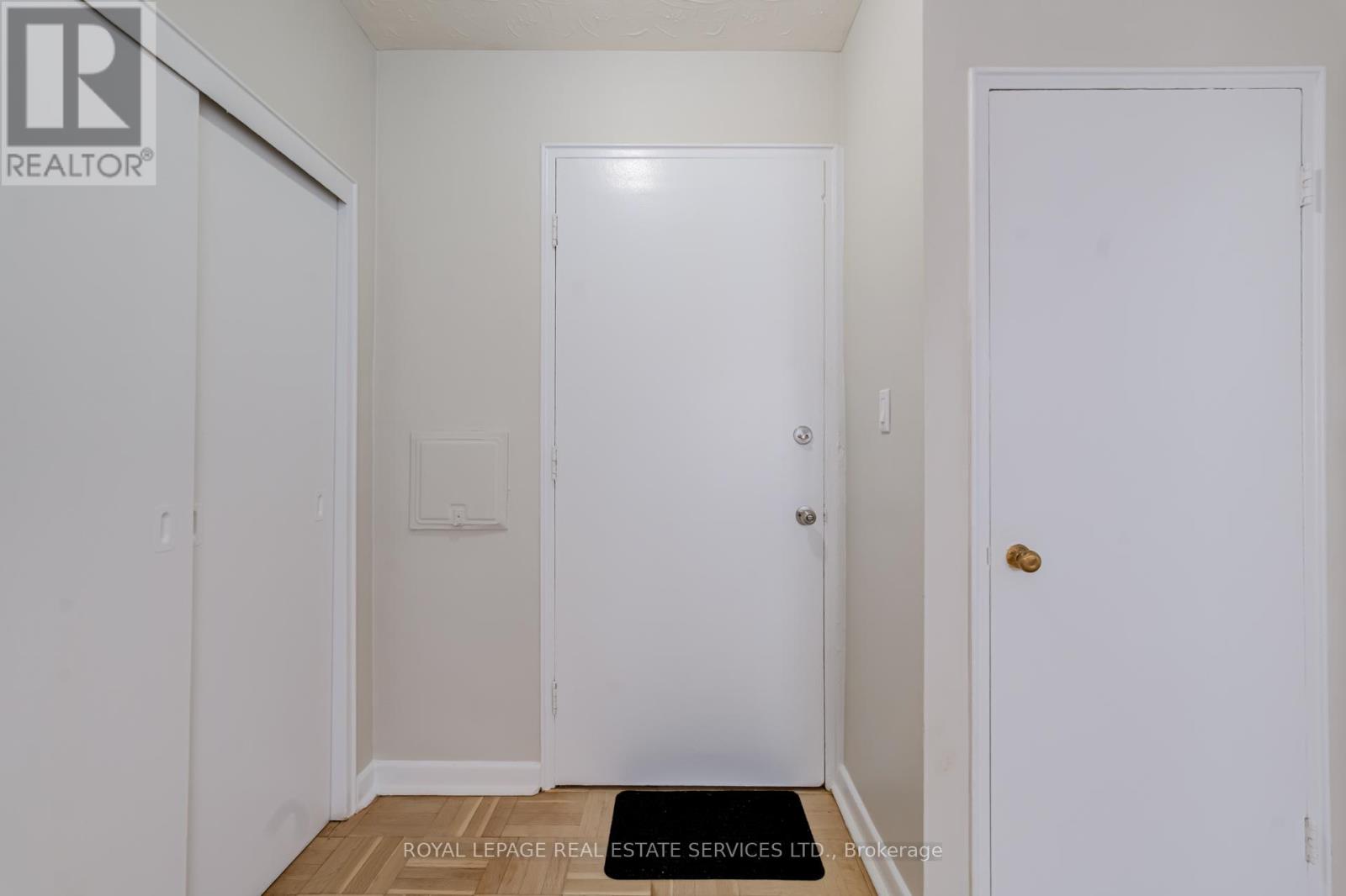 105 - 101 Coe Hill Drive, Toronto, Ontario M6S 3E3 - Photo 4 - W13446576