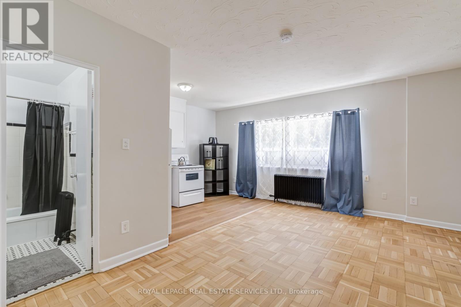 105 - 101 Coe Hill Drive, Toronto, Ontario M6S 3E3 - Photo 5 - W13446576