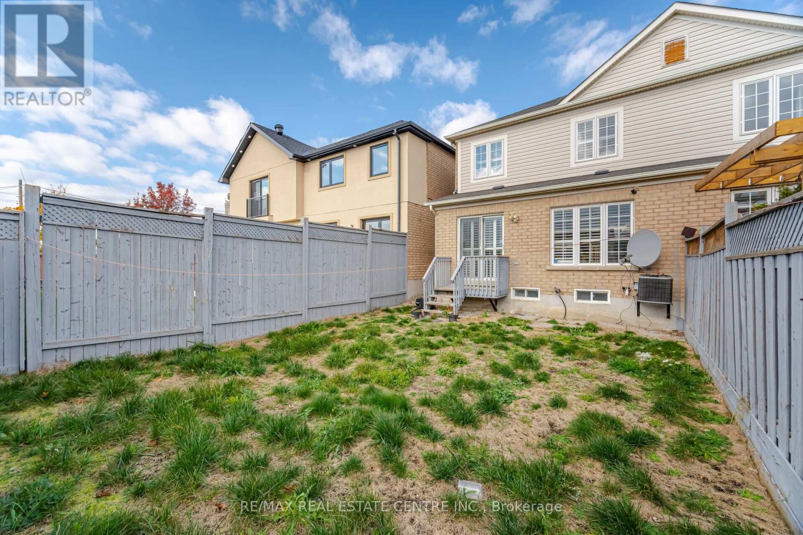 102 Charcoal Way, Brampton, Ontario L6Y 5R9 - Photo 34 - W13446636