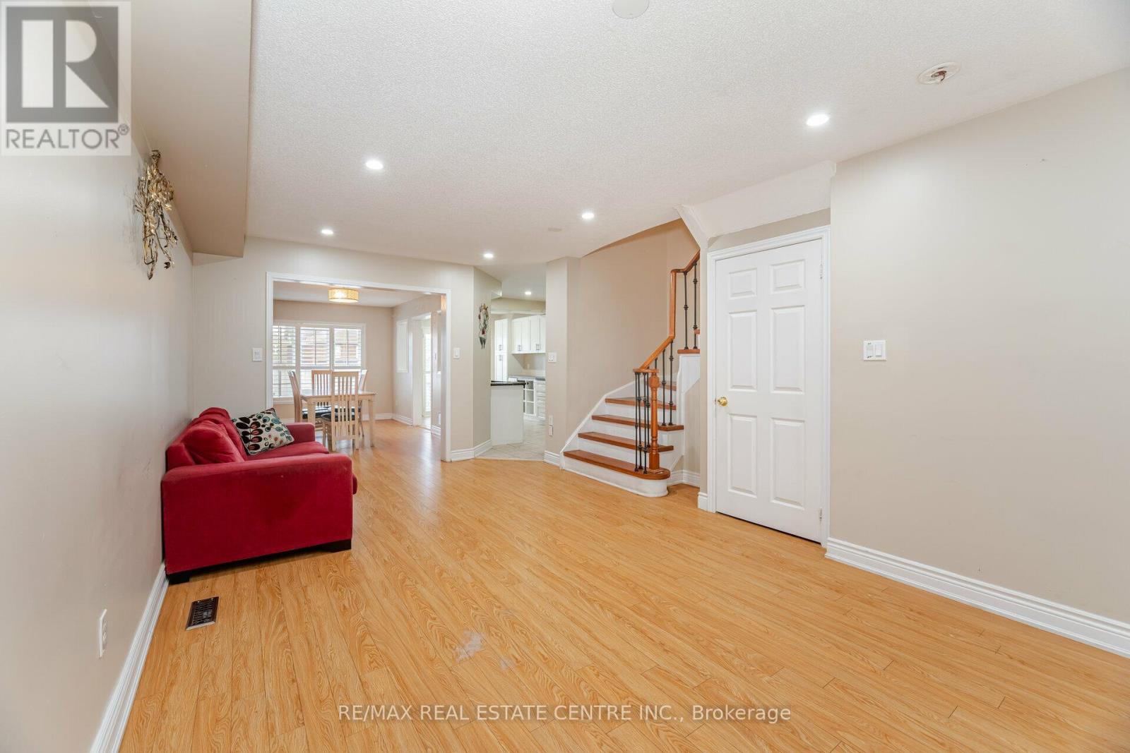 102 Charcoal Way, Brampton, Ontario L6Y 5R9 - Photo 8 - W13446636