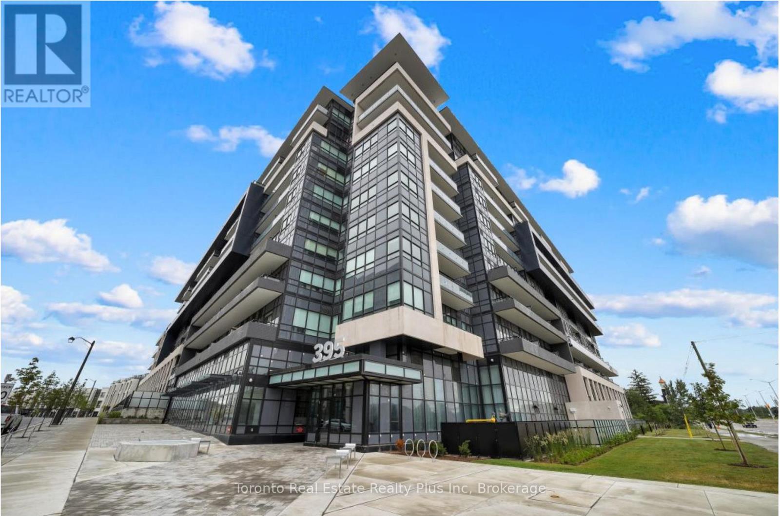LPH03 - 395 DUNDAS STREET W, Oakville, Ontario