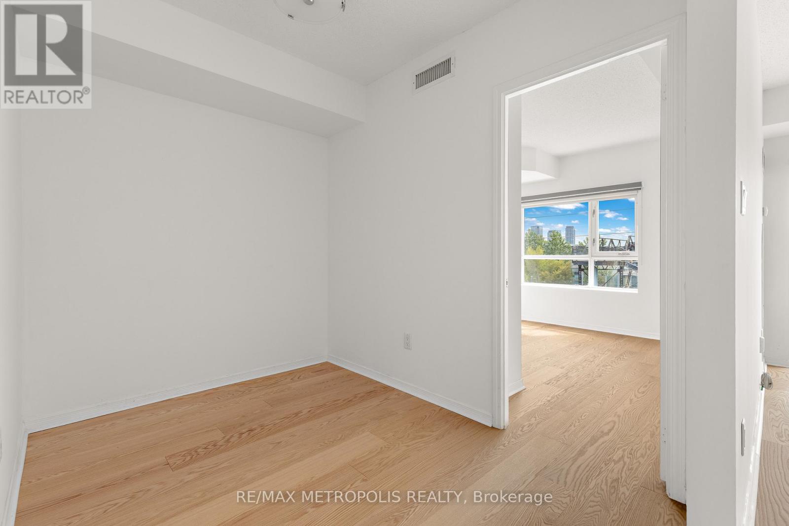 412 - 2495 Dundas Street W, Toronto, Ontario M6P 1X4 - Photo 17 - W13446772