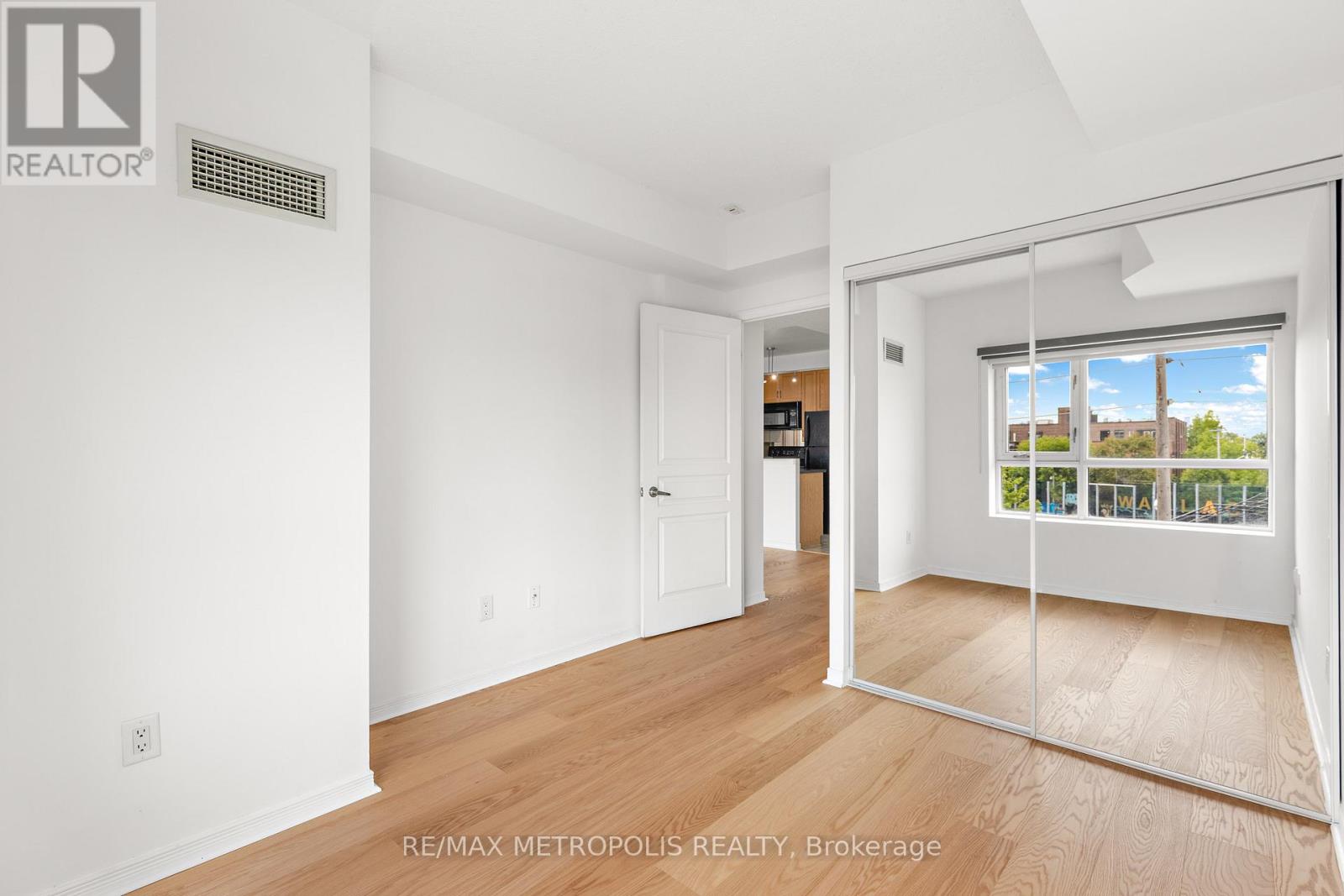 412 - 2495 Dundas Street W, Toronto, Ontario M6P 1X4 - Photo 23 - W13446772