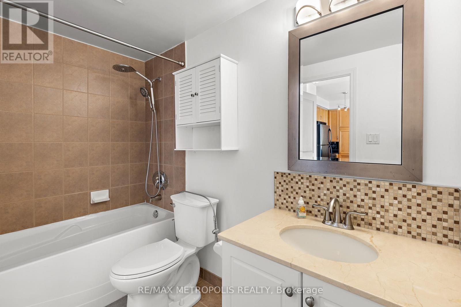 412 - 2495 Dundas Street W, Toronto, Ontario M6P 1X4 - Photo 26 - W13446772