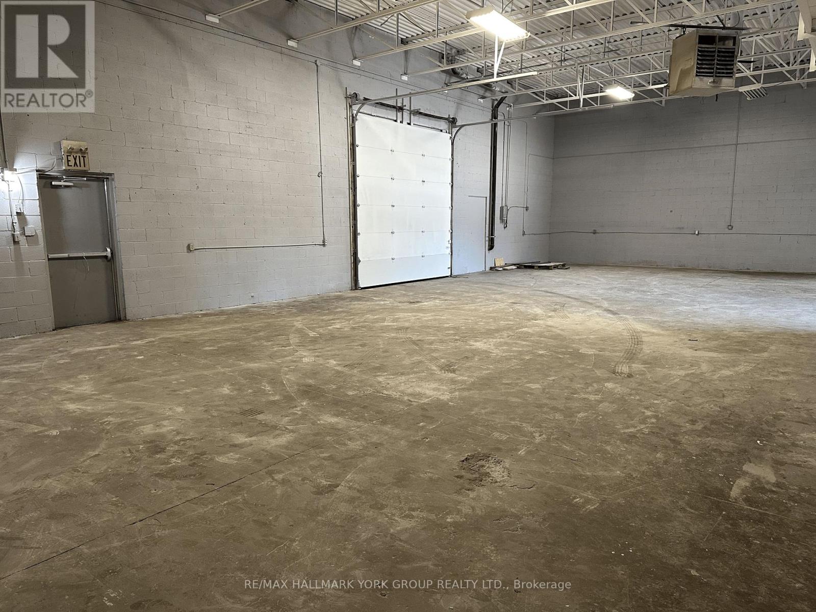 6 - 24707 Woodbine Avenue, Georgina, Ontario  L4P 3E9 - Photo 11 - N12485775