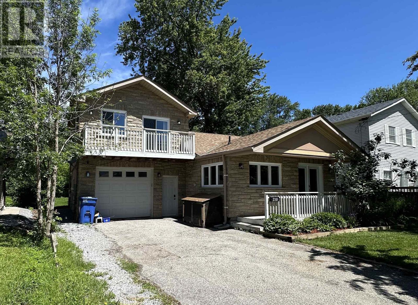 #UPPER - 210 WAY'S BAY DRIVE, Georgina, Ontario