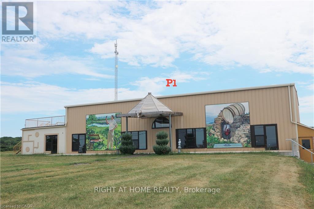 568 Ridge Road, Hamilton, Ontario  L8J 2Y6 - Photo 2 - X12923618