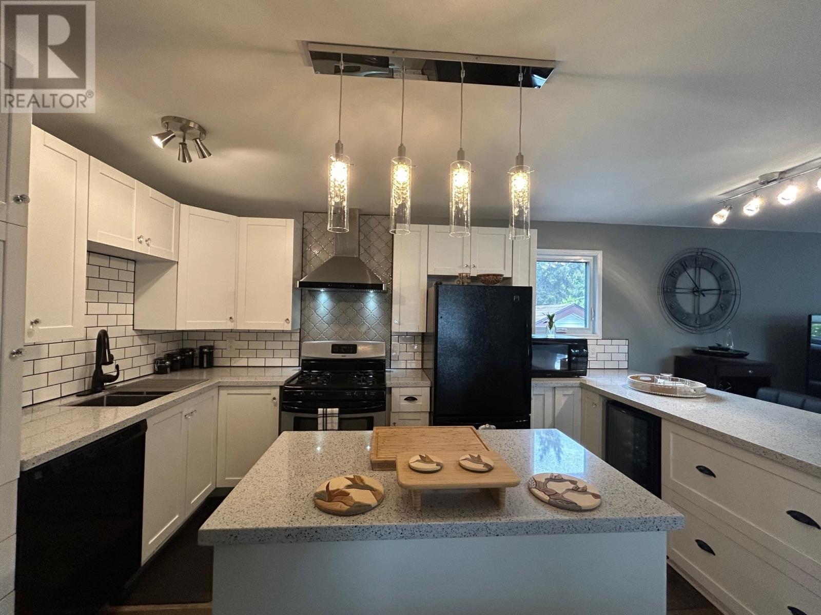 523 Hodder Ave, Thunder Bay, Ontario  P7A 1V6 - Photo 6 - TB2601514