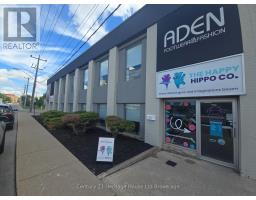 22 KENT STREET, Woodstock, Ontario
