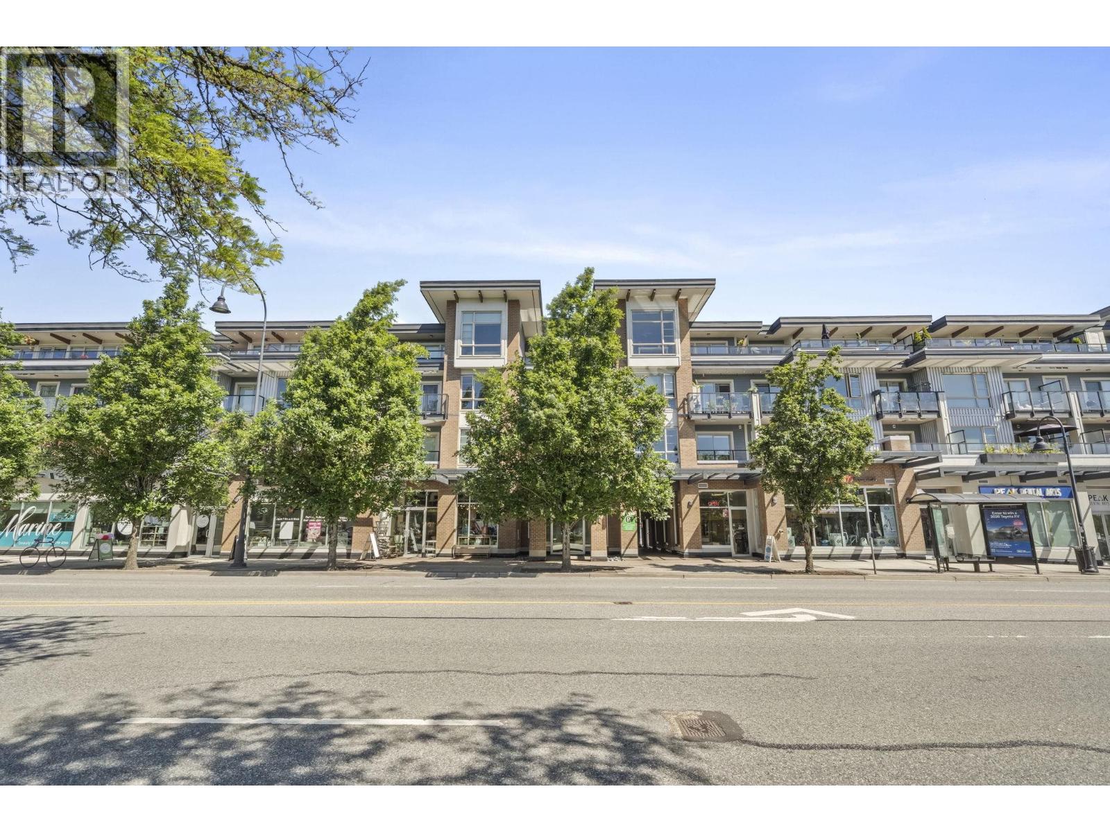 324 1330 Marine Drive, North Vancouver, British Columbia V7P 1T4 - Photo 1 - R3135827