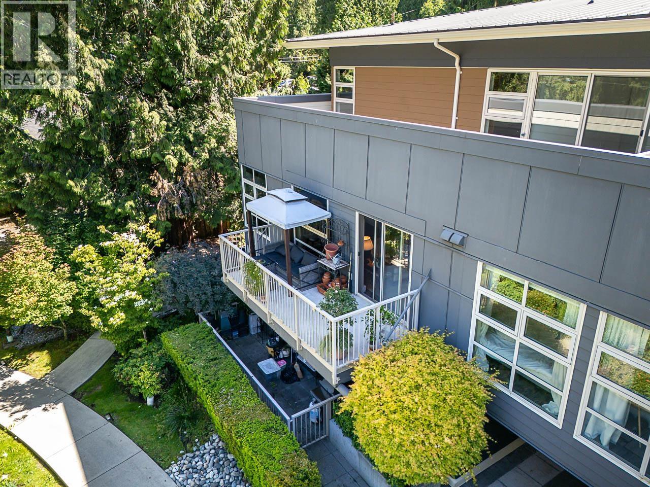 206 2832 CAPILANO ROAD