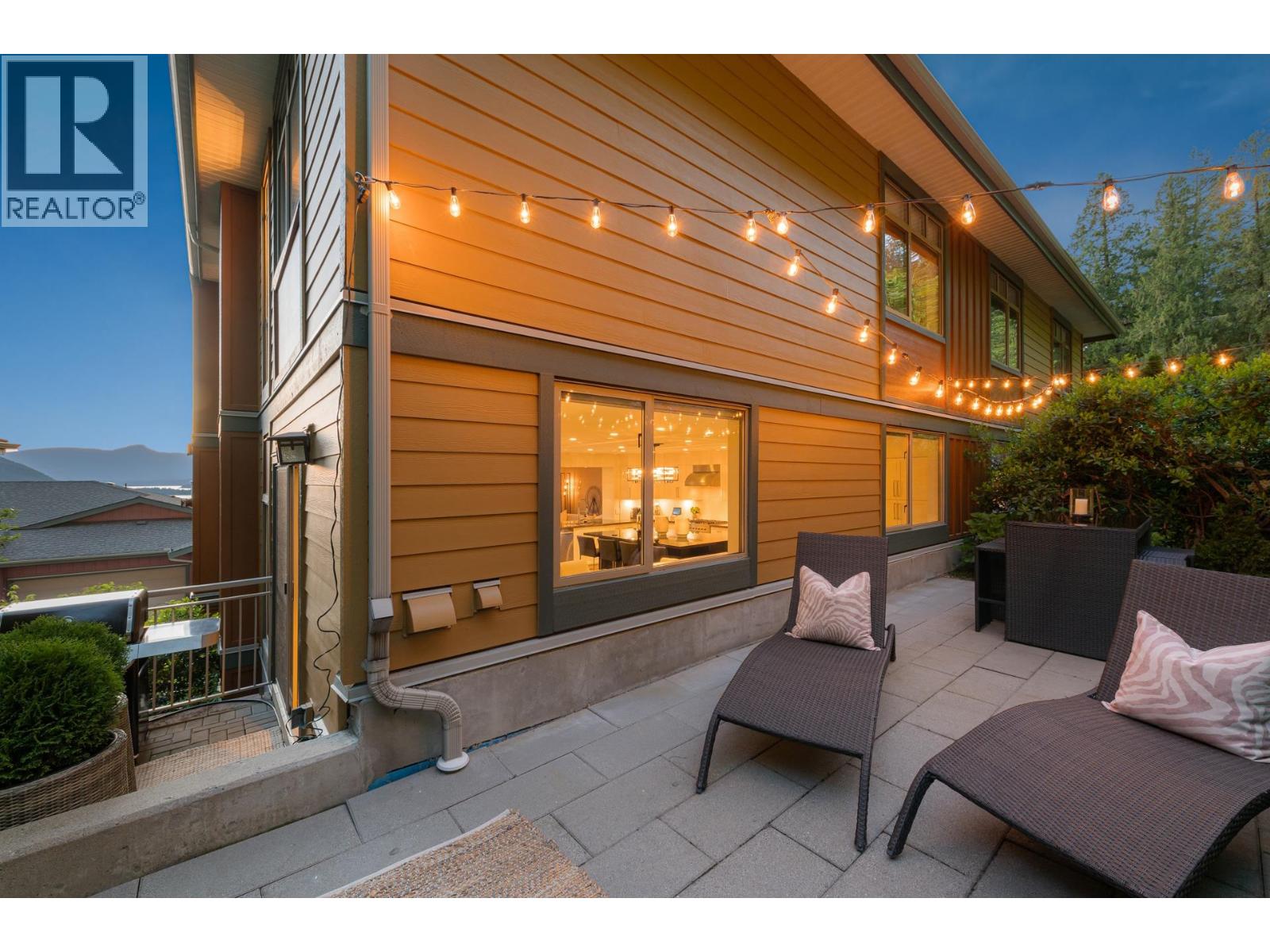 8674 Seascape Drive, West Vancouver, British Columbia  V7W 3J7 - Photo 32 - R3135891