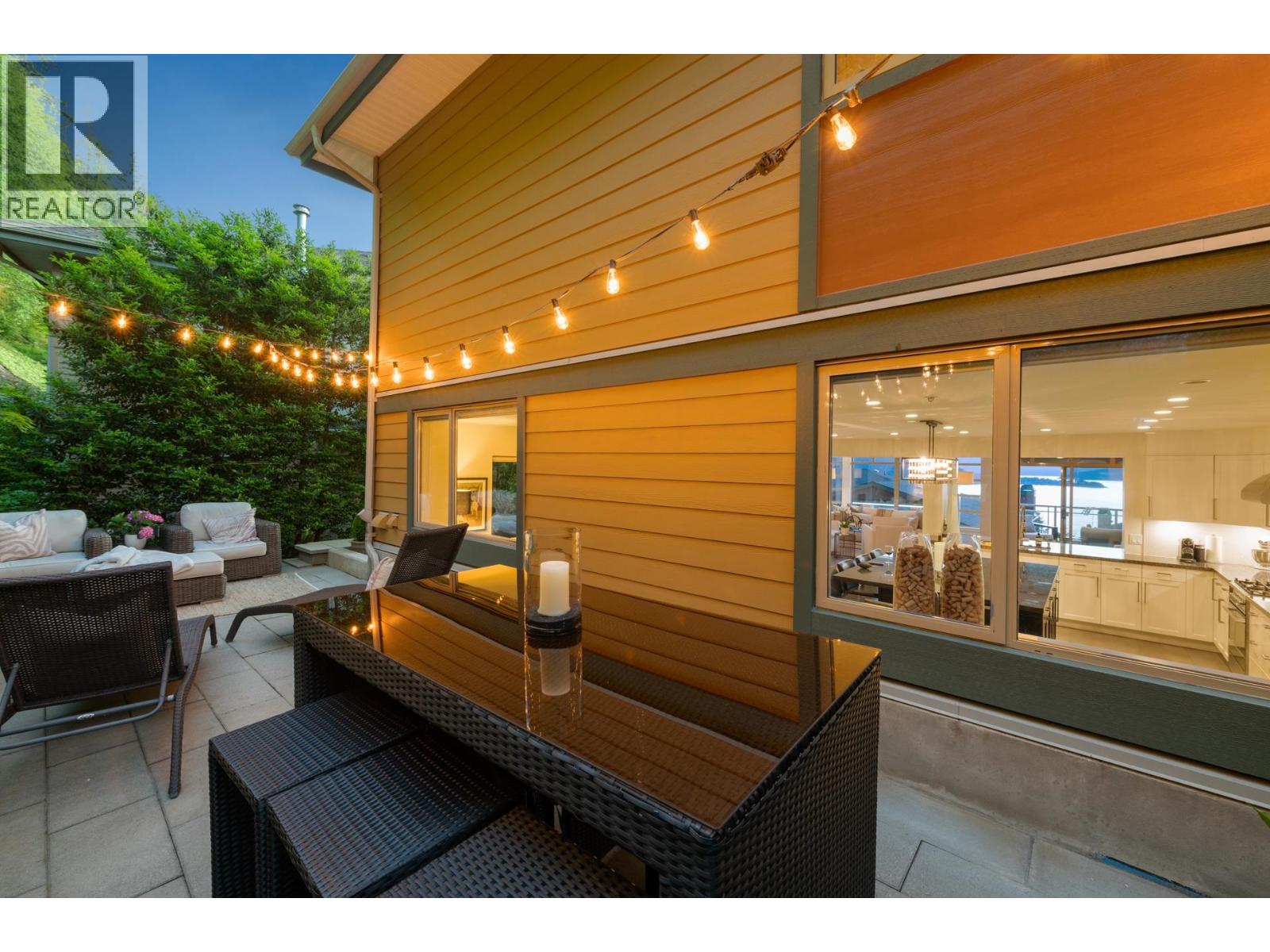 8674 Seascape Drive, West Vancouver, British Columbia  V7W 3J7 - Photo 33 - R3135891