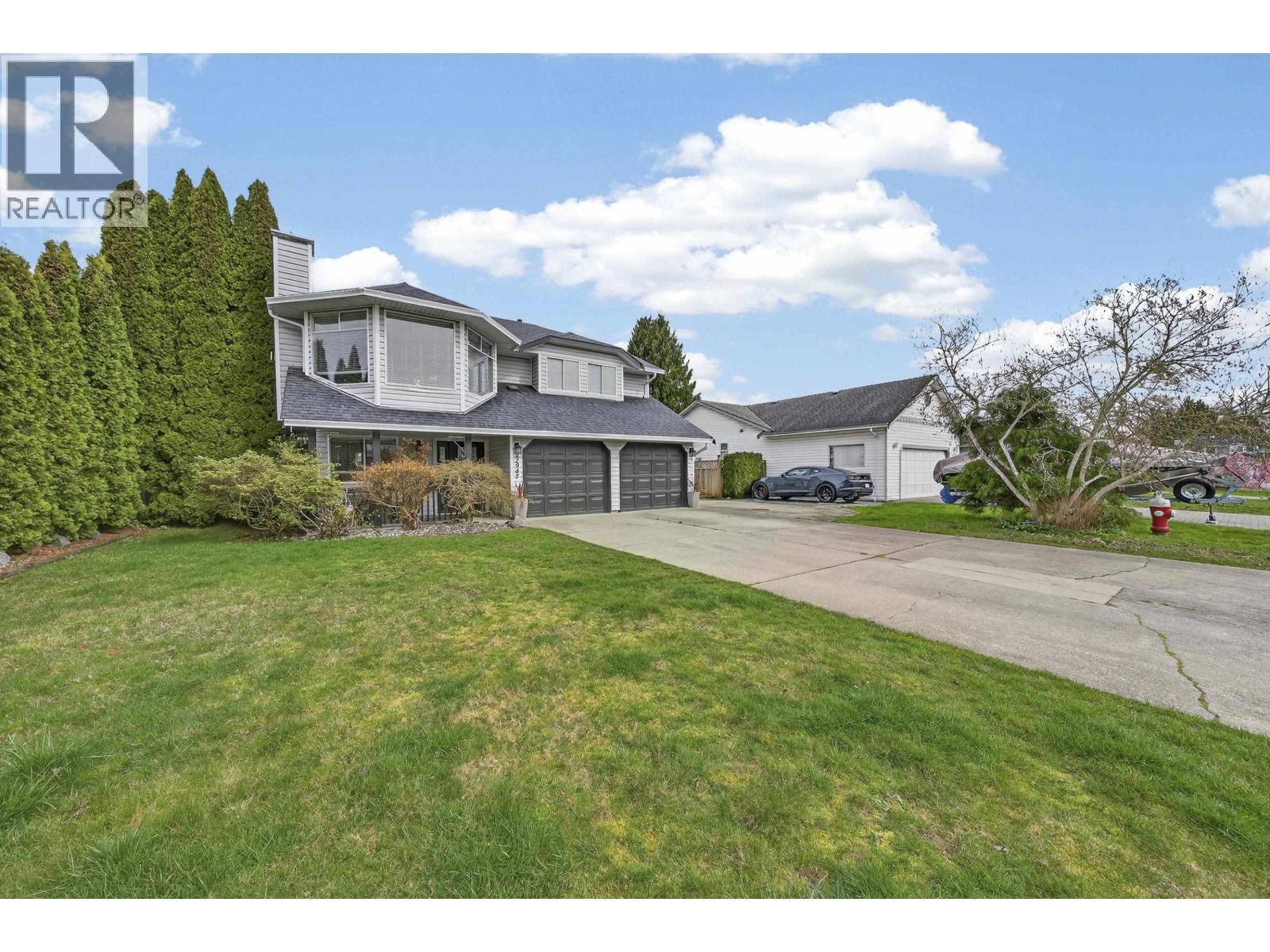 22947 123b Avenue, Maple Ridge, British Columbia  V2X 0C4 - Photo 2 - R3135848