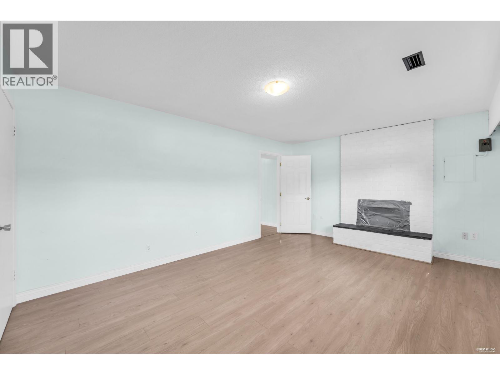 9091 Ash Street, Richmond, British Columbia  V7A 2T5 - Photo 16 - R3135879