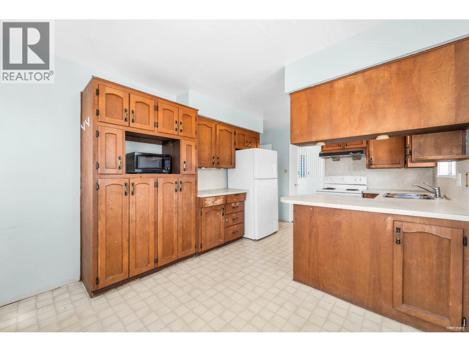 9091 Ash Street, Richmond, British Columbia  V7A 2T5 - Photo 21 - R3135879