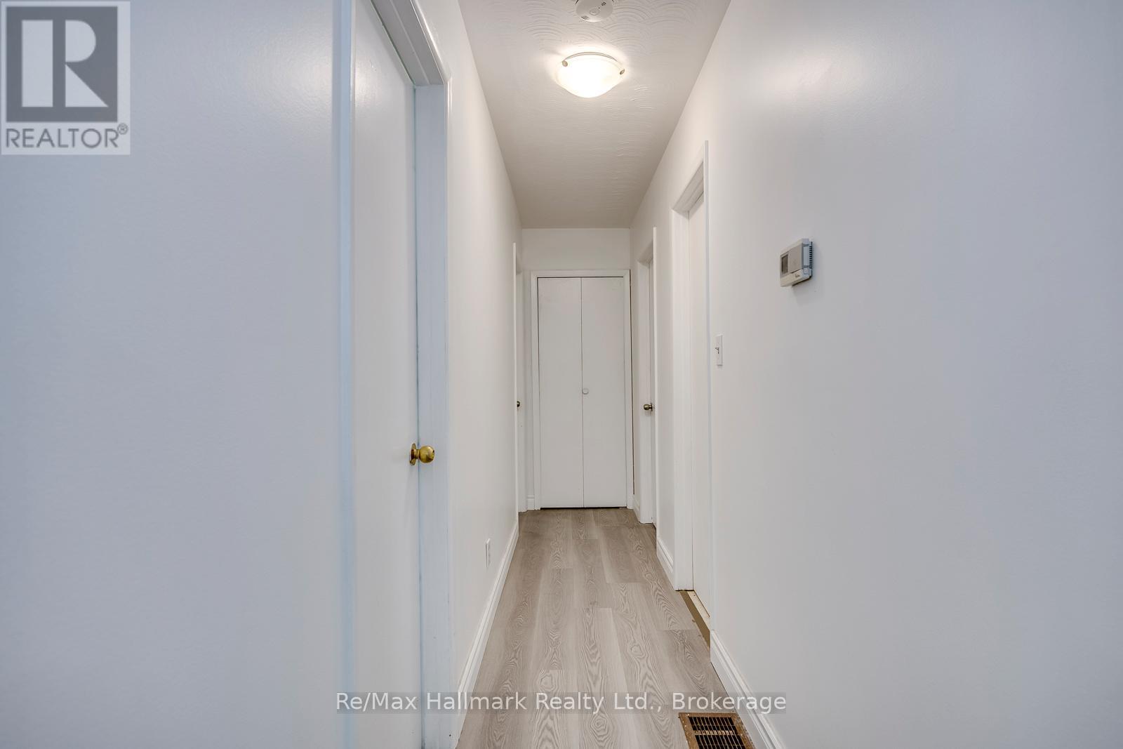 5371 Dundas Street, Burlington, Ontario  L7R 3X4 - Photo 16 - W13435514