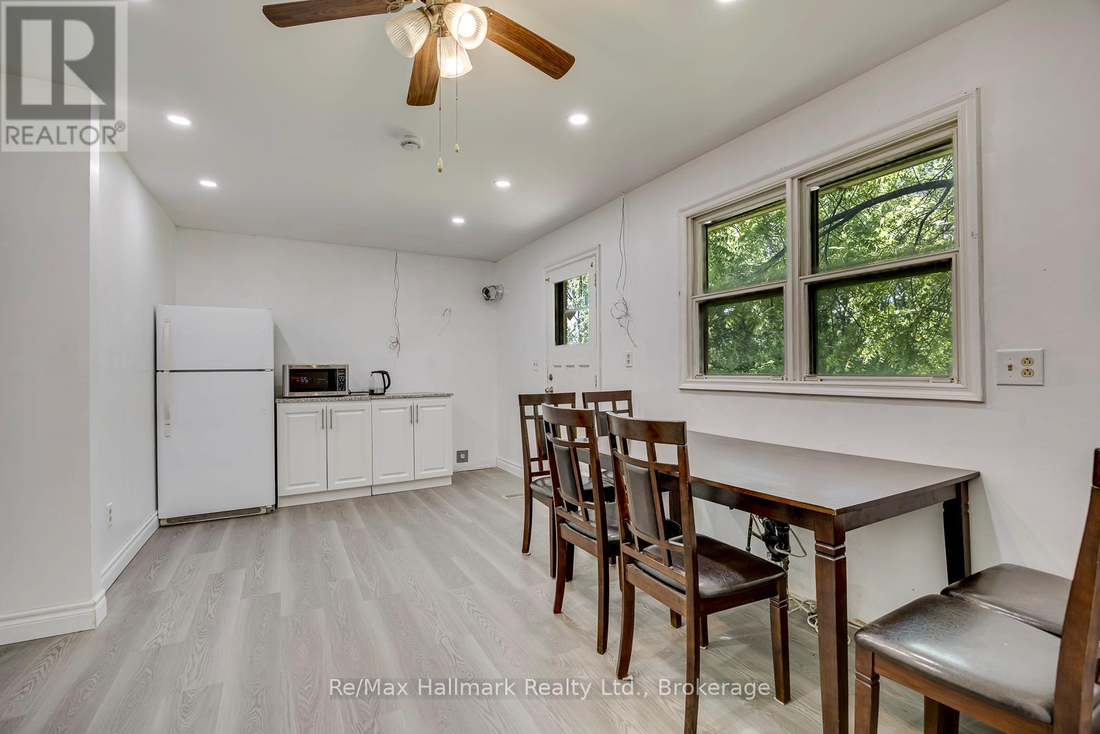 5371 Dundas Street, Burlington, Ontario  L7R 3X4 - Photo 15 - W13435514