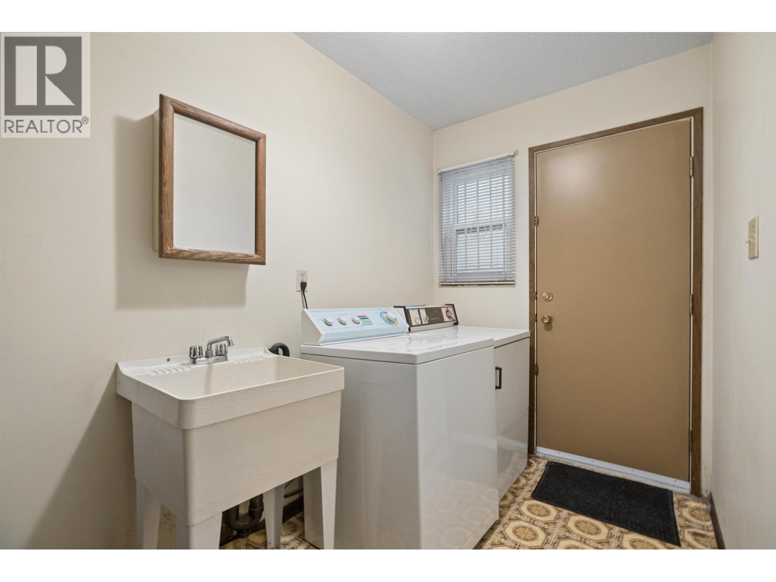 2047 E 52nd Avenue, Vancouver, British Columbia  V5P 1W8 - Photo 33 - R3135903