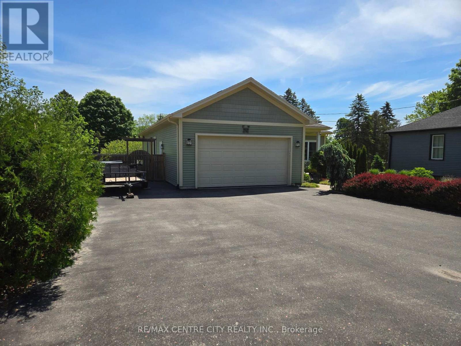 26 Oak Street, Bayham, Ontario  N0J 1Z0 - Photo 2 - X13446782