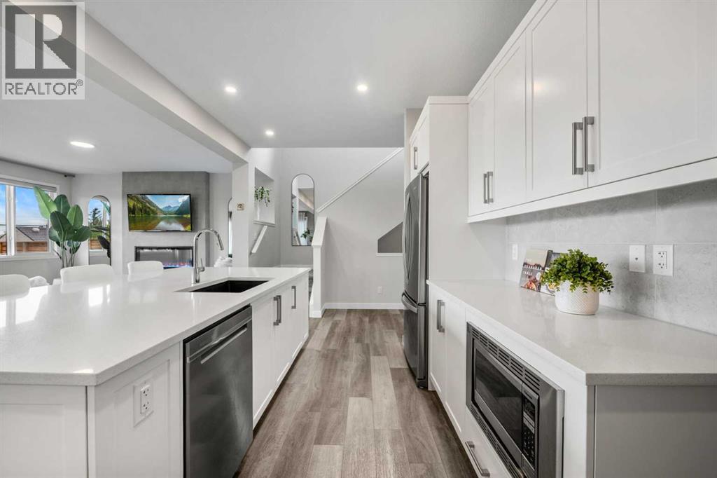 135 Precedence Hill, Cochrane, Alberta  T4C 2T6 - Photo 9 - A2319827