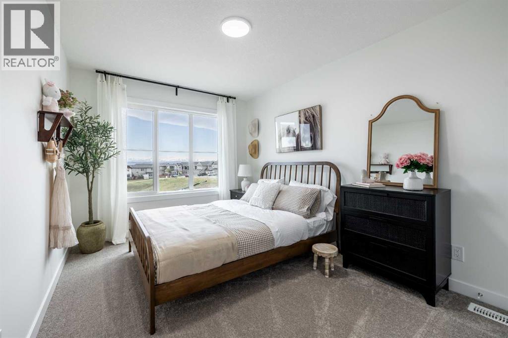 11 Heritage Point, Cochrane, Alberta  T4C 0L3 - Photo 20 - A2321222