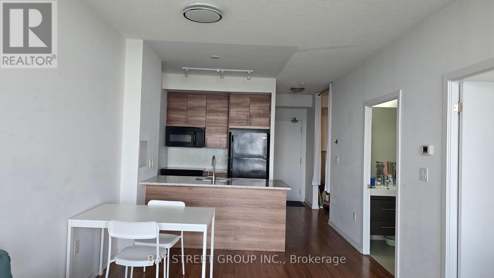 2703 - 70 Forest Manor Road, Toronto, Ontario M2J 0A9 - Photo 4 - C13446892
