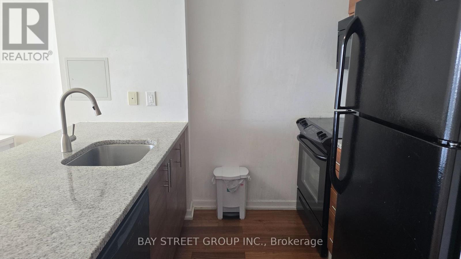 2703 - 70 Forest Manor Road, Toronto, Ontario M2J 0A9 - Photo 5 - C13446892