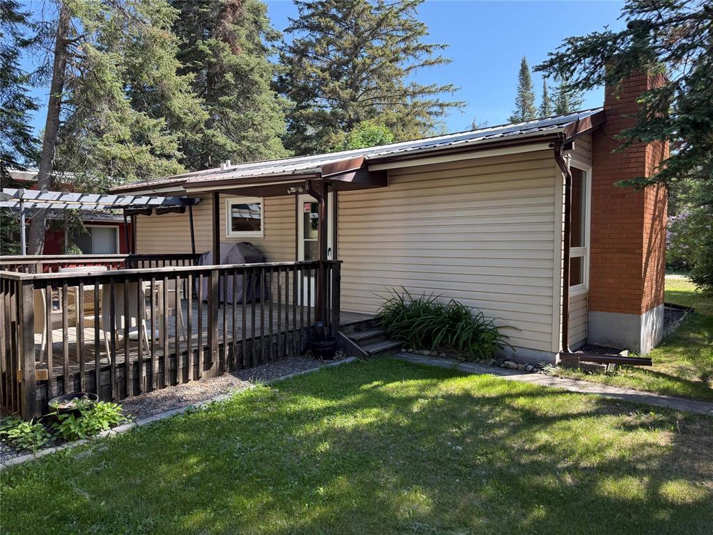 61 Dogwood Street, Falcon Lake, Manitoba