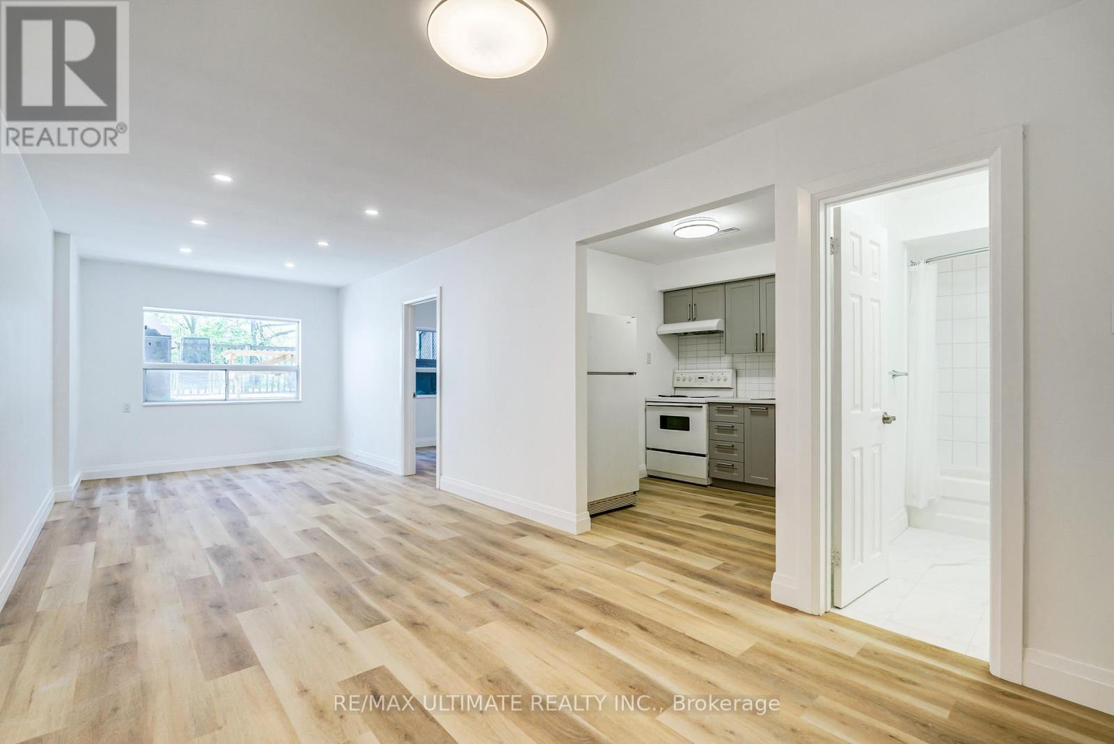1945 Queen Street E, Toronto, Ontario M4L 1H7 - Photo 26 - E13233626
