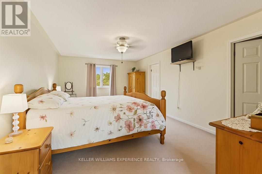 38 Truax Crescent, Essa, Ontario  L3W 0C2 - Photo 12 - N12474464